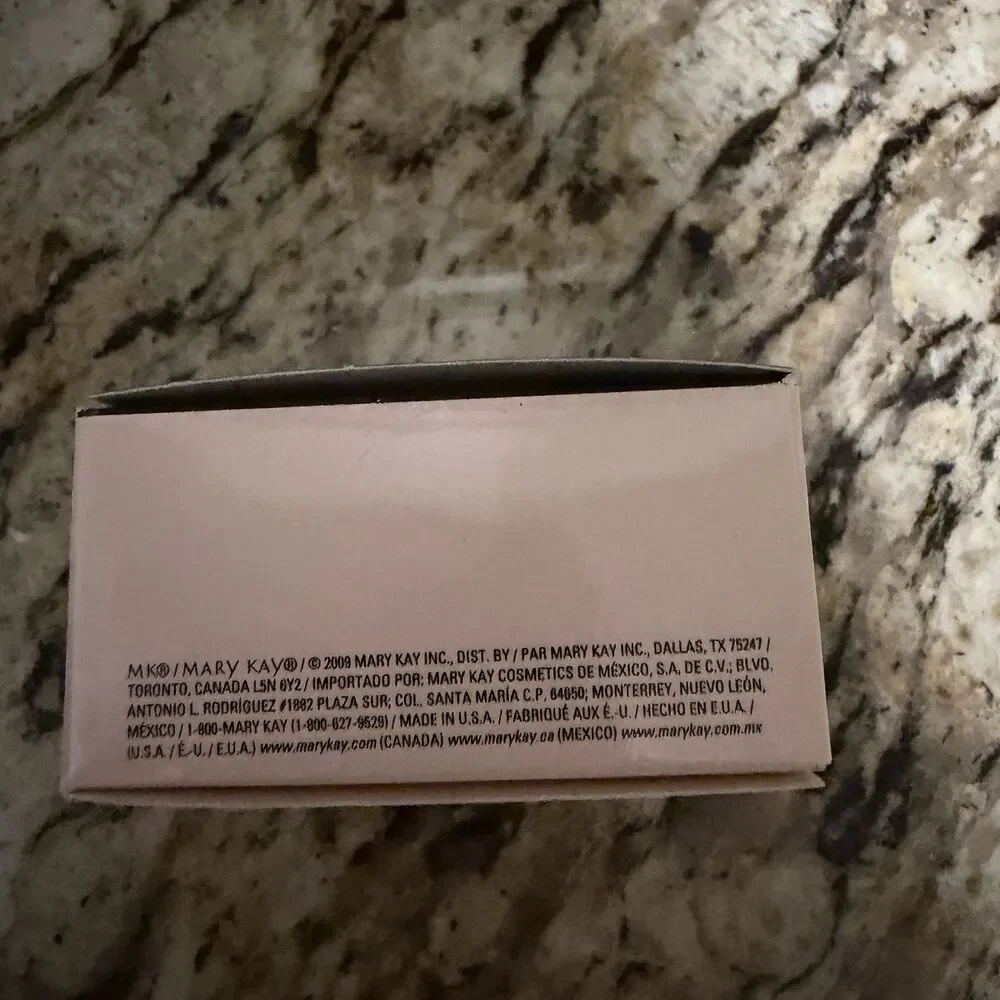 Mary Kay Mineral Powder Foundation Bronze 4 040993 .28 oz 8g Discontinued NIB
